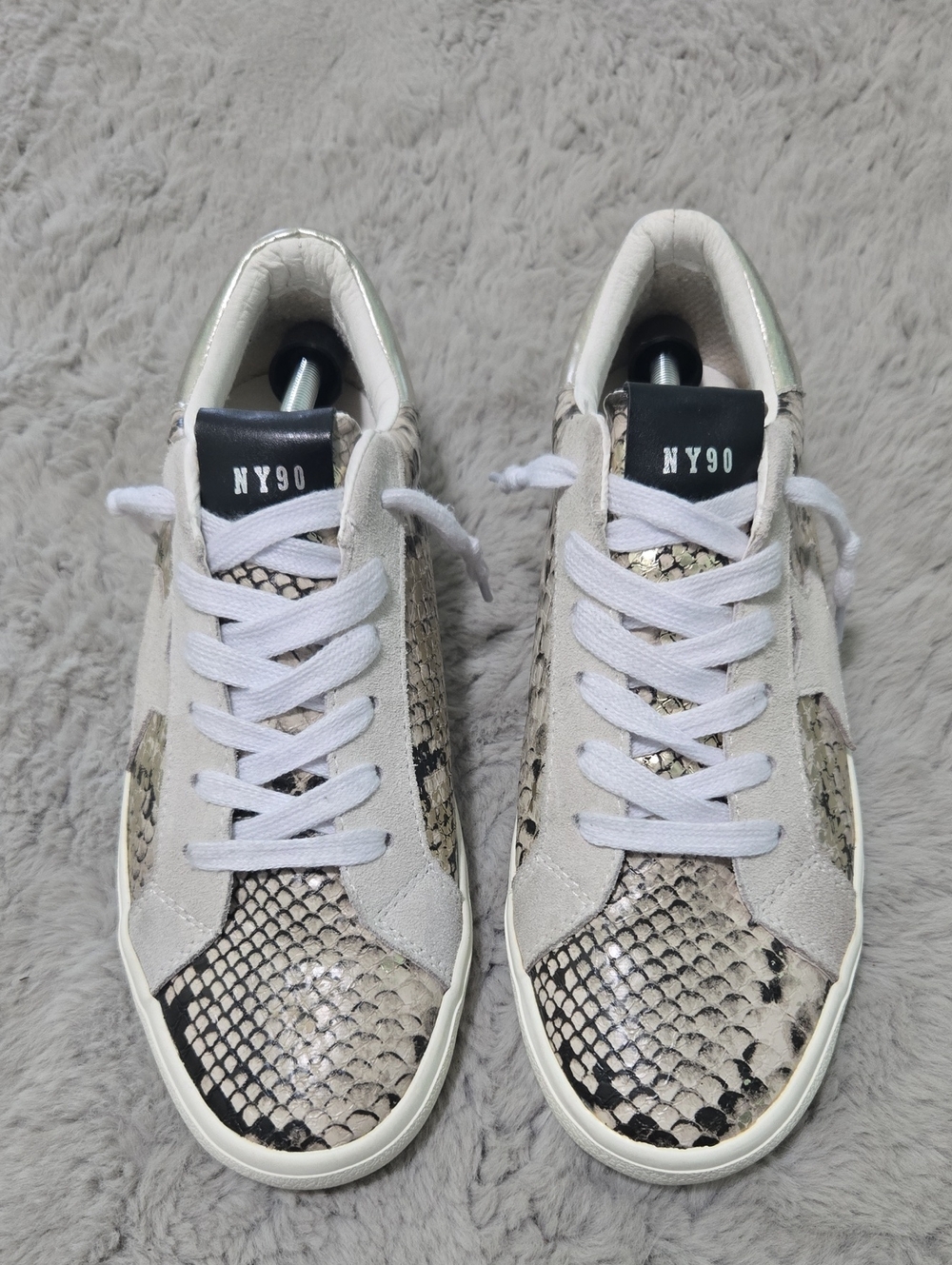 Steve Madden Philosophy gold and snakeskin-embossed low-top sneakers size 10